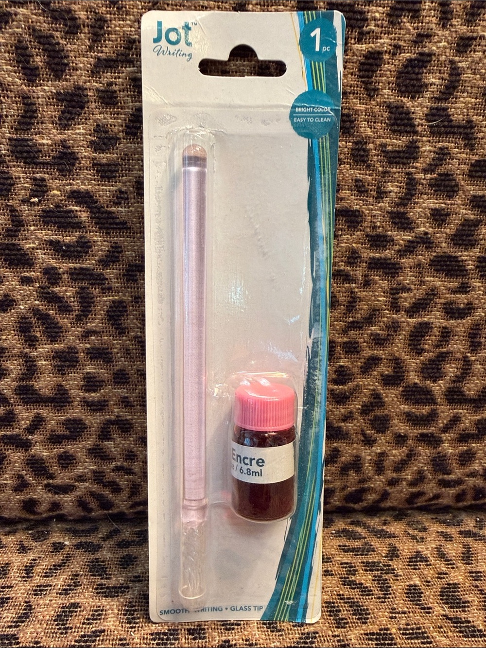Jot Writing Pink Glass Dip Pen with Pink Ink